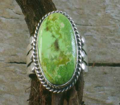 Navajo Jewelry - Gaspeite Ring sz 8.5